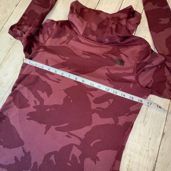 The North Face Women's S Hoodie Pullover Base Layer Flashdry Thumb Holes Maroon - Picture 8 of 9